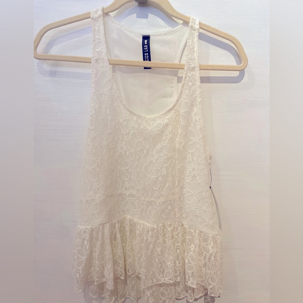 New Design Lab Lace Tank Top Size